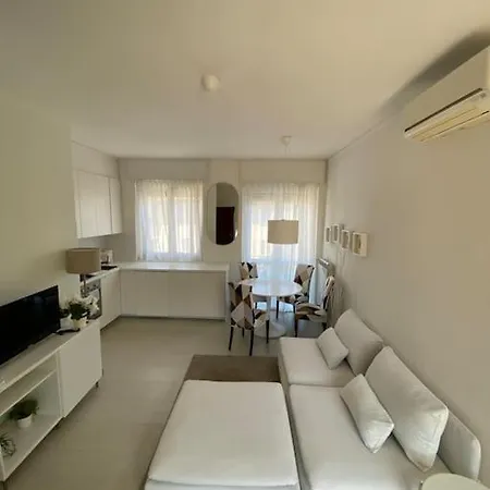 Bilocale Ultimo Piano Con Doppio Terrazzo