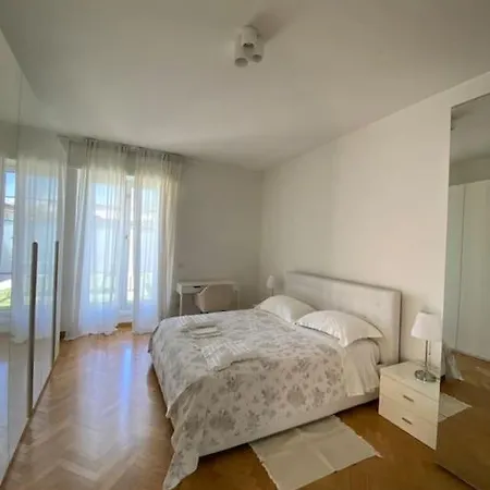 Bilocale Ultimo Piano Con Doppio Terrazzo 米兰